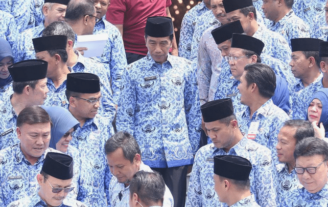 Jokowi Akan Umumkan Kenaikan Gaji ASN 2025, Dorong Profesionalisme dan Pelayanan Publik