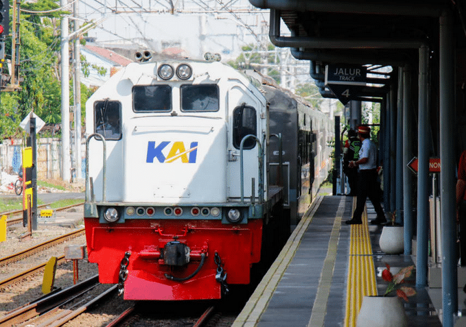 Rencana Subsidi KRL Berbasis NIK